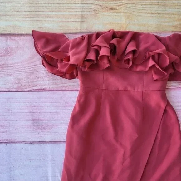 C/Meo‎ Collective Rose Immerse Off The Shoulder Layered Ruffle Midi Sheath Dress - Picture 4 of 13